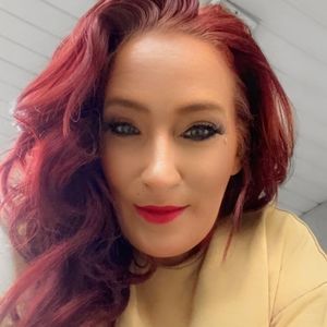 Meet your Posher, Kendra